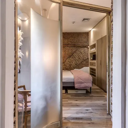 San Calisto Trastevere - By Romanhouseit