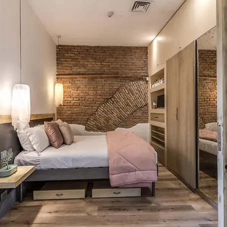 San Calisto Trastevere - By Romanhouseit Apartmán Řím