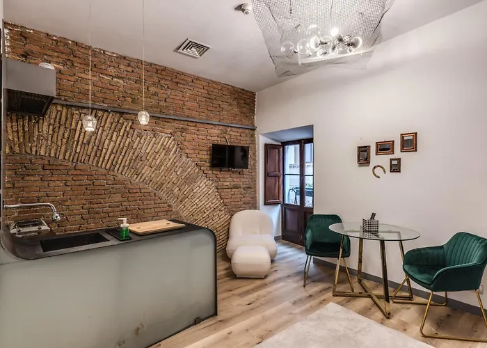 San Calisto Trastevere - By Romanhouseit Apartmán *
